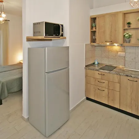 Angela فوروفورو