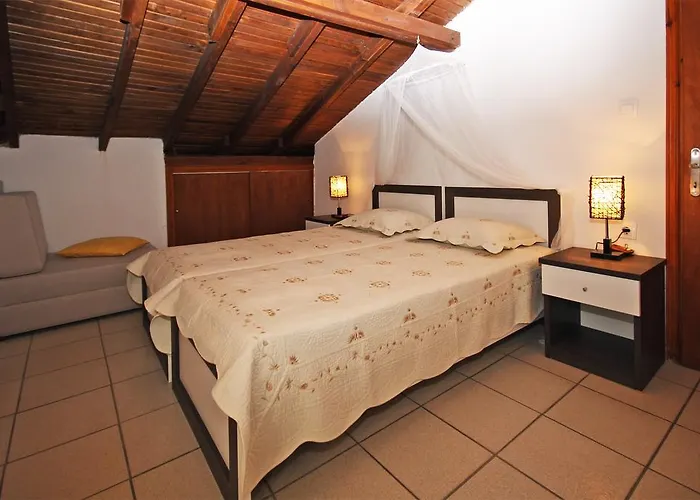 安吉拉别墅 * 沃尔沃罗