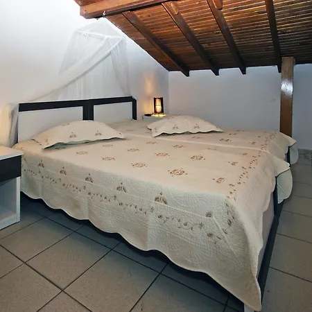 Angela Апартаменты *